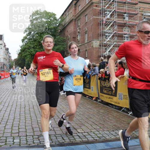 13.09.2026 - Kiel Lauf Yannick Fuchs http://msf.ph/oto/10423367 13.09.2026 09:44:35 Ziel 801, 912, 958, 1849, 1866, 2045, 2212, 2787, 2868, 3198, 3209, 4098, 4316, 6892, 6895, 7121, 7356, 7430, 12161, 537, 793, 801, 1053, 2031, 2437, 2868, 3688, 4092, 4283, 4573, 6550, 6892, 7744, 7753, 8300, 11653, 11655, 12098, 12318, 12373, 12437, 1224, 4118, 4693, 5939, 6023, 7460, 9986, 10777, 11043, 11046, 11239, 12218, 4283, 5026, 6550, 9814, 10931, 11653, 11655, 12376 meine-sportfotos.de