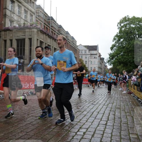 13.09.2026 - Kiel Lauf Yannick Fuchs http://msf.ph/oto/10423383 13.09.2026 10:58:40 Ziel 79, 1521, 2156, 2461, 2473, 2896, 2965, 4395, 4456, 5775, 6497, 7738, 7888, 8004, 8381, 8752, 8841, 9132, 9417, 10135, 11514, 11699, 12659, 12672, 91, 721, 819, 833, 971, 987, 1253, 1351, 1404, 1858, 1910, 1978, 2309, 2461, 2752, 3222, 3235, 3237, 3325, 3326, 3559, 3671, 3833, 3842, 4160, 4212, 4592, 5172, 5314, 5540, 5605, 5668, 5775, 5958, 6345, 6906, 6982, 7256, 7315, 7340, 7367, 7482, 7856, 7949, 9458, 9809, 9827, 9937, 10503, 10878, 11023, 905, 1778, 8253 meine-sportfotos.de