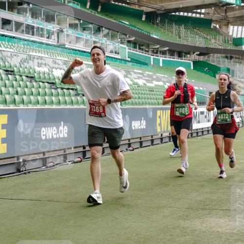 13.09.2026 - 21. swb-Marathon Bremen Michael Burmester http://msf.ph/oto/10423413 13.09.2026 13:00:29 Laufen im Stadion 135, 191, 232, 242, 260, 318, 342, 440, 651, 687, 745, 1080, 1166, 1209, 1368, 1493, 1494, 1516, 1650, 1861, 1935, 1963, 2088, 2210, 2289, 2293, 2306, 2322, 2370, 2409, 2427, 2481, 2485, 2490, 2491, 2517, 2560, 2561, 2570, 2627, 2658, 2686, 2700, 2708, 2781, 2806, 2827, 2899, 2906, 2914, 2953, 2961, 2967, 3015, 3076, 3105, 3124, 3145, 3168, 3173, 3190, 3273, 3354, 3375, 3385, 3480, 3516, 3524, 3531, 3642, 3652, 3729, 3774, 3855, 3856, 3861, 3930 meine-sportfotos.de