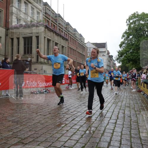 13.09.2026 - Kiel Lauf Yannick Fuchs http://msf.ph/oto/10423420 13.09.2026 10:58:43 Ziel 79, 1521, 2156, 2307, 2473, 2896, 2994, 4395, 6497, 7738, 7888, 8004, 8381, 8841, 9132, 9417, 11514, 11699, 12659, 12672, 91, 721, 819, 833, 971, 987, 1253, 1404, 1858, 1910, 1978, 2309, 2461, 2752, 2965, 3222, 3235, 3237, 3325, 3326, 3559, 3671, 3833, 3842, 4160, 4212, 4456, 5172, 5314, 5605, 5668, 5775, 6345, 6906, 6982, 7256, 7315, 7340, 7367, 7482, 7738, 7856, 7949, 8381, 8752, 9132, 9458, 9809, 9827, 9937, 10135, 10503, 10878, 11023, 905, 1778, 8253 meine-sportfotos.de