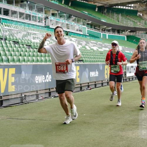 13.09.2026 - 21. swb-Marathon Bremen Michael Burmester http://msf.ph/oto/10423434 13.09.2026 13:00:29 Laufen im Stadion 135, 191, 232, 242, 260, 318, 342, 440, 651, 687, 745, 1080, 1166, 1209, 1368, 1493, 1494, 1516, 1650, 1861, 1935, 1963, 2088, 2210, 2289, 2293, 2306, 2322, 2370, 2409, 2427, 2481, 2485, 2490, 2491, 2517, 2560, 2561, 2570, 2627, 2658, 2686, 2700, 2708, 2781, 2806, 2827, 2899, 2906, 2914, 2953, 2961, 2967, 3015, 3076, 3105, 3124, 3145, 3168, 3173, 3190, 3273, 3354, 3375, 3385, 3480, 3516, 3524, 3531, 3642, 3652, 3729, 3774, 3855, 3856, 3861, 3930 meine-sportfotos.de