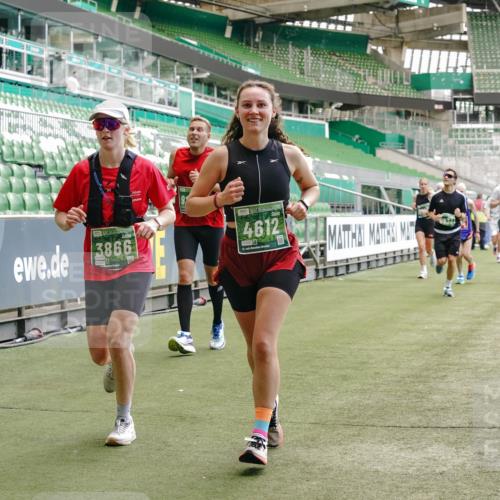 13.09.2026 - 21. swb-Marathon Bremen Michael Burmester http://msf.ph/oto/10423478 13.09.2026 13:00:31 Laufen im Stadion 135, 232, 242, 260, 318, 342, 440, 651, 687, 745, 1080, 1166, 1209, 1368, 1448, 1493, 1494, 1516, 1650, 1861, 1935, 1963, 2088, 2210, 2289, 2293, 2306, 2322, 2370, 2409, 2427, 2481, 2485, 2490, 2491, 2517, 2560, 2561, 2570, 2627, 2658, 2686, 2700, 2708, 2781, 2806, 2827, 2899, 2906, 2914, 2953, 2961, 2967, 3015, 3076, 3105, 3124, 3145, 3168, 3173, 3190, 3273, 3354, 3372, 3375, 3385, 3480, 3516, 3524, 3526, 3531, 3642, 3652, 3729, 3774, 3855, 3856, 3861, 3930 meine-sportfotos.de