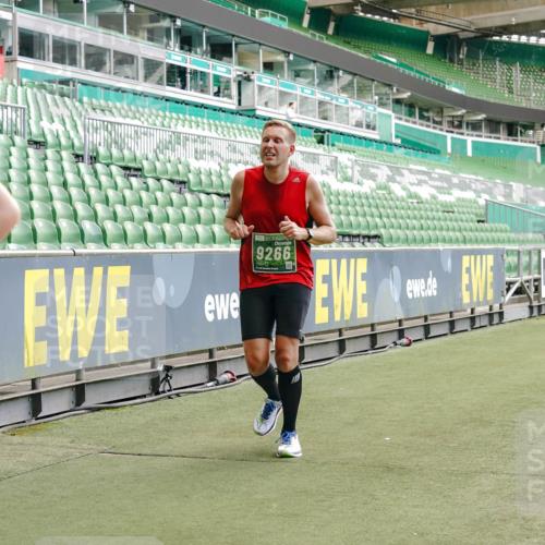 13.09.2026 - 21. swb-Marathon Bremen Michael Burmester http://msf.ph/oto/10423515 13.09.2026 13:00:32 Laufen im Stadion 135, 232, 242, 260, 318, 342, 440, 651, 687, 745, 1080, 1166, 1209, 1368, 1448, 1493, 1494, 1516, 1582, 1650, 1861, 1935, 1963, 2088, 2210, 2289, 2293, 2306, 2322, 2370, 2409, 2427, 2481, 2485, 2490, 2491, 2517, 2560, 2561, 2570, 2627, 2658, 2686, 2700, 2708, 2781, 2806, 2899, 2906, 2914, 2953, 2961, 2967, 3015, 3076, 3105, 3124, 3145, 3168, 3173, 3190, 3273, 3354, 3372, 3375, 3385, 3480, 3516, 3524, 3526, 3531, 3642, 3652, 3729, 3774, 3855, 3856, 3861, 3930 meine-sportfotos.de