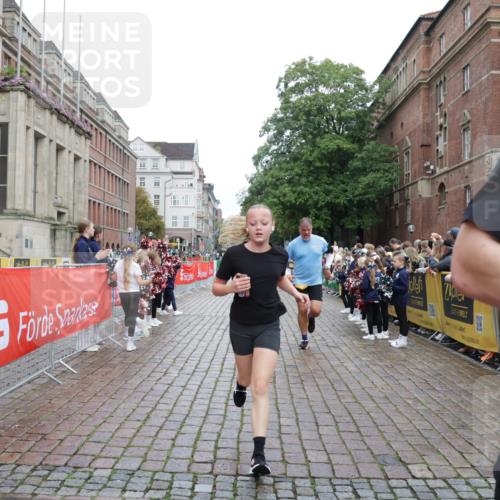 13.09.2026 - Kiel Lauf Yannick Fuchs http://msf.ph/oto/10423524 13.09.2026 09:44:49 Ziel 1224, 4118, 4693, 5939, 6023, 7356, 7460, 9986, 10777, 11043, 11046, 11239, 12218, 537, 793, 801, 912, 958, 1053, 1849, 1866, 2031, 2045, 2212, 2437, 2787, 2868, 3198, 3209, 3688, 4098, 4316, 4573, 6892, 6895, 7121, 7430, 7744, 12161, 12318, 12437, 98, 312, 2456, 2704, 2786, 3138, 3517, 3717, 5562, 6135, 8028, 8189, 10006, 12676, 537, 793, 2031, 2437, 4092, 7753, 12373, 12437 meine-sportfotos.de