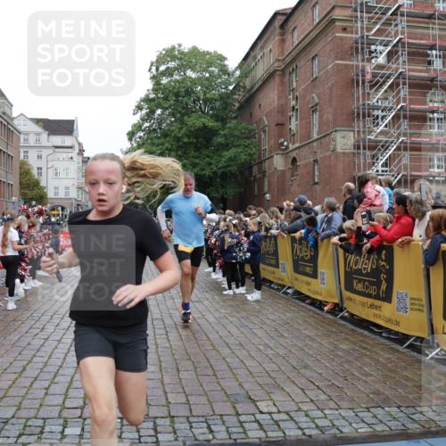 13.09.2026 - Kiel Lauf Yannick Fuchs http://msf.ph/oto/10423535 13.09.2026 09:44:49 Ziel 1224, 4118, 4693, 5939, 6023, 7356, 7460, 9986, 10777, 11043, 11046, 11239, 12218, 537, 793, 801, 912, 958, 1053, 1849, 1866, 2031, 2045, 2212, 2437, 2787, 2868, 3198, 3209, 3688, 4098, 4316, 4573, 6892, 6895, 7121, 7430, 7744, 12161, 12318, 12437, 98, 312, 2456, 2704, 2786, 3138, 3517, 3717, 5562, 6135, 8028, 8189, 10006, 12676, 537, 793, 2031, 2437, 4092, 7753, 12373, 12437 meine-sportfotos.de