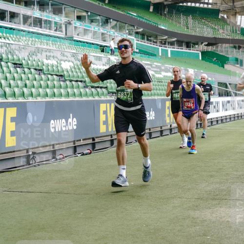 13.09.2026 - 21. swb-Marathon Bremen Michael Burmester http://msf.ph/oto/10423553 13.09.2026 13:00:35 Laufen im Stadion 135, 232, 242, 260, 282, 318, 342, 440, 651, 687, 745, 1080, 1166, 1209, 1368, 1448, 1493, 1494, 1516, 1582, 1650, 1861, 1935, 1963, 2088, 2289, 2293, 2306, 2322, 2370, 2409, 2427, 2481, 2485, 2490, 2491, 2517, 2560, 2561, 2570, 2627, 2658, 2686, 2700, 2708, 2781, 2806, 2899, 2906, 2914, 2953, 2961, 2967, 3015, 3076, 3105, 3124, 3145, 3168, 3173, 3190, 3273, 3354, 3372, 3375, 3385, 3480, 3516, 3524, 3526, 3531, 3642, 3652, 3729, 3774, 3855, 3856, 3861, 3930 meine-sportfotos.de
