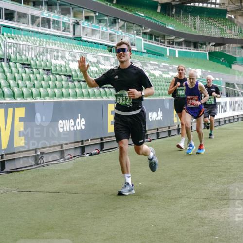 13.09.2026 - 21. swb-Marathon Bremen Michael Burmester http://msf.ph/oto/10423566 13.09.2026 13:00:35 Laufen im Stadion 135, 232, 242, 260, 282, 318, 342, 440, 651, 687, 745, 1080, 1166, 1209, 1368, 1448, 1493, 1494, 1516, 1582, 1650, 1861, 1935, 1963, 2088, 2289, 2293, 2306, 2322, 2370, 2409, 2427, 2481, 2485, 2490, 2491, 2517, 2560, 2561, 2570, 2627, 2658, 2686, 2700, 2708, 2781, 2806, 2899, 2906, 2914, 2953, 2961, 2967, 3015, 3076, 3105, 3124, 3145, 3168, 3173, 3190, 3273, 3354, 3372, 3375, 3385, 3480, 3516, 3524, 3526, 3531, 3642, 3652, 3729, 3774, 3855, 3856, 3861, 3930 meine-sportfotos.de