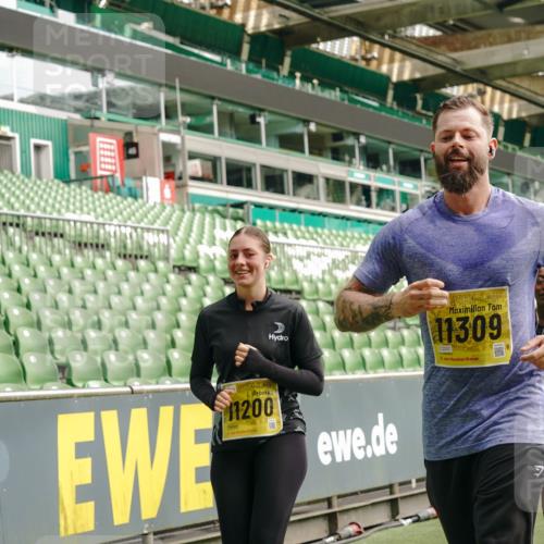 13.09.2026 - 21. swb-Marathon Bremen Michael Burmester http://msf.ph/oto/10423572 13.09.2026 10:46:32 Laufen im Stadion 10137, 10161, 10194, 10202, 10242, 10344, 10349, 10430, 10472, 10524, 10535, 10568, 10600, 10651, 10895, 10933, 10970, 11050, 11181, 11200, 11244, 11296, 11309, 11367, 11457, 11529, 11530, 11546, 11573, 11574, 11579, 11639, 11675, 11709, 11760, 11821, 12057, 12089, 12153, 12177, 12178, 12211, 12224, 12285, 12316, 12317, 12374, 12422, 12462, 12539, 10002, 10004, 10005, 10148, 10271, 10303, 10325, 10330, 10335, 10361, 10362, 10459, 10513, 10882 meine-sportfotos.de