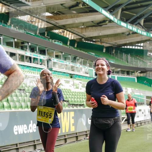 13.09.2026 - 21. swb-Marathon Bremen Michael Burmester http://msf.ph/oto/10423582 13.09.2026 10:46:33 Laufen im Stadion 10137, 10161, 10194, 10202, 10242, 10344, 10349, 10430, 10472, 10524, 10535, 10568, 10600, 10651, 10895, 10933, 10970, 11050, 11181, 11200, 11244, 11296, 11309, 11367, 11457, 11529, 11530, 11546, 11573, 11574, 11579, 11639, 11675, 11709, 11760, 11821, 12089, 12153, 12177, 12178, 12211, 12224, 12285, 12316, 12317, 12374, 12422, 12462, 12539, 10002, 10004, 10005, 10148, 10271, 10303, 10325, 10330, 10335, 10361, 10362, 10459, 10513, 10756, 10882 meine-sportfotos.de