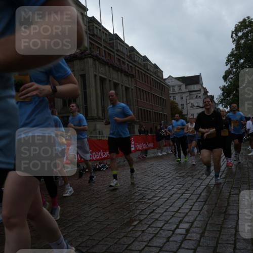 13.09.2026 - Kiel Lauf Yannick Fuchs http://msf.ph/oto/10423590 13.09.2026 10:58:58 Ziel 788, 1085, 1094, 1729, 1990, 2265, 2557, 2559, 2862, 2994, 3943, 3944, 7757, 8059, 8188, 8348, 9306, 9313, 9387, 10167, 10654, 10655, 10969, 11087, 11585, 12223, 12520, 12694, 79, 91, 971, 1521, 1978, 2156, 2307, 2461, 2473, 2752, 2896, 2965, 2994, 3235, 3237, 3559, 3833, 3842, 4395, 4456, 5605, 5775, 6497, 6906, 7315, 7367, 7738, 7856, 7888, 7949, 8004, 8381, 8752, 8841, 9132, 9417, 9809, 9937, 10135, 10503, 10878, 11023, 11699, 12659, 12672, 724, 2385, 2639, 3480 meine-sportfotos.de