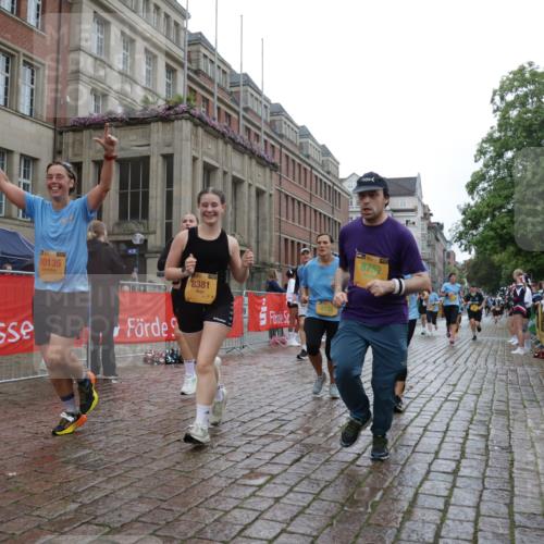 13.09.2026 - Kiel Lauf Yannick Fuchs http://msf.ph/oto/10423654 13.09.2026 10:59:06 Ziel 724, 788, 1085, 1094, 1990, 2557, 2862, 3332, 3480, 4192, 4609, 5188, 7417, 7757, 8188, 10167, 10255, 10551, 10654, 10655, 11126, 11585, 79, 1094, 1521, 1729, 1990, 2156, 2265, 2307, 2473, 2559, 2896, 2965, 2994, 3943, 3944, 4395, 4456, 6497, 7738, 7888, 8004, 8059, 8348, 8381, 8752, 8841, 9132, 9306, 9313, 9387, 9417, 10135, 10969, 11087, 11699, 12223, 12520, 12659, 12672, 1825, 2385, 2394, 2639, 2771, 2828, 4342, 5891, 5987, 6693, 7066, 7112, 7734 meine-sportfotos.de