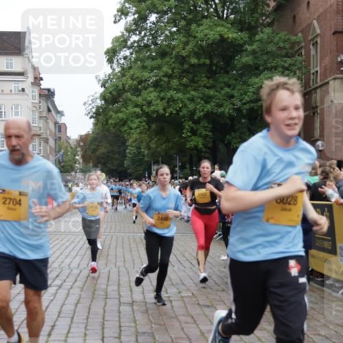 13.09.2026 - Kiel Lauf Yannick Fuchs http://msf.ph/oto/10423656 13.09.2026 09:44:59 Ziel 98, 2456, 2704, 3138, 3517, 3717, 4118, 5562, 5939, 6023, 6135, 8028, 8189, 10777, 11043, 12676, 801, 912, 958, 1224, 1849, 1866, 2045, 2212, 2787, 2868, 3198, 3209, 4098, 4316, 4693, 6892, 6895, 7121, 7356, 7430, 7460, 9986, 11046, 11239, 12161, 12218, 312, 2282, 2786, 3479, 3503, 3507, 4606, 5400, 5672, 6097, 6098, 6556, 8854, 9425, 9760, 9897, 10006, 12348, 12351, 801, 1053, 1849, 2437, 2868, 3688, 4098, 4573, 7744, 12318 meine-sportfotos.de