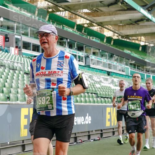13.09.2026 - 21. swb-Marathon Bremen Michael Burmester http://msf.ph/oto/10423668 13.09.2026 13:23:30 Laufen im Stadion 137, 160, 182, 211, 324, 343, 434, 533, 571, 609, 708, 721, 739, 743, 752, 892, 1157, 1178, 1259, 1273, 1331, 1471, 1597, 1598, 1657, 1669, 1691, 1746, 1788, 1883, 1944, 2213, 2252, 2286, 2290, 2433, 2445, 2465, 2475, 2483, 2495, 2503, 2504, 2526, 2571, 2619, 2632, 2685, 2711, 2768, 2776, 2936, 2968, 3252, 3282, 3288, 3289, 3292, 3312, 3347, 3351, 3364, 3395, 3423, 3447, 3505, 3530, 3559, 3682, 3727, 3770, 3784, 3819, 4020, 4054, 4231, 4406, 4407, 4431, 4466, 4467, 4584, 1506 meine-sportfotos.de