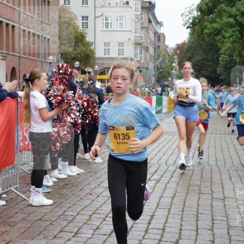 13.09.2026 - Kiel Lauf Yannick Fuchs http://msf.ph/oto/10423671 13.09.2026 09:45:01 Ziel 98, 312, 2456, 2704, 3138, 3517, 3717, 4118, 5562, 5939, 6023, 6135, 8028, 8189, 11043, 12676, 912, 958, 1224, 1849, 1866, 2045, 2212, 2787, 3198, 3209, 4098, 4316, 4693, 6895, 7121, 7356, 7430, 7460, 9986, 10777, 11046, 11239, 12161, 12218, 2282, 2786, 3479, 3503, 3507, 4606, 5400, 5672, 6097, 6098, 6556, 8854, 9425, 9760, 9897, 10006, 12347, 12348, 12351, 801, 958, 1053, 1849, 1866, 2212, 2868, 3688, 4098, 4573, 7744, 12318 meine-sportfotos.de