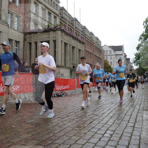 13.09.2026 - Kiel Lauf Yannick Fuchs http://msf.ph/oto/10423682 13.09.2026 10:59:09 Ziel 724, 2385, 2557, 2862, 3332, 3480, 4192, 4609, 5188, 5836, 7417, 8188, 9405, 10167, 10255, 10551, 10654, 10655, 11126, 11585, 79, 788, 1085, 1094, 1521, 1729, 1990, 2156, 2265, 2307, 2473, 2557, 2559, 2896, 2994, 3943, 3944, 4395, 6497, 7757, 7888, 8004, 8059, 8348, 8841, 9306, 9313, 9387, 9417, 10969, 11087, 11699, 12223, 12520, 12659, 12672, 1825, 1835, 2394, 2639, 2771, 2828, 4342, 5891, 5977, 5987, 6693, 7066, 7112, 7734, 10799 meine-sportfotos.de