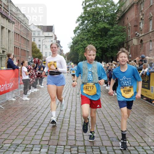13.09.2026 - Kiel Lauf Yannick Fuchs http://msf.ph/oto/10423706 13.09.2026 09:45:03 Ziel 98, 312, 2456, 2704, 2786, 3138, 3517, 3717, 4118, 5562, 6135, 8028, 8189, 11043, 12676, 912, 958, 1224, 1866, 2045, 2212, 2787, 3198, 3209, 4316, 4693, 5939, 6023, 6895, 7356, 7430, 7460, 9986, 10777, 11046, 11239, 12161, 12218, 1503, 2282, 3479, 3503, 3507, 4606, 5103, 5399, 5400, 5672, 5811, 6097, 6098, 6556, 8854, 9425, 9760, 9897, 10006, 12347, 12348, 12351, 801, 958, 1053, 1849, 1866, 2045, 2212, 2868, 4098, 7744, 12318 meine-sportfotos.de