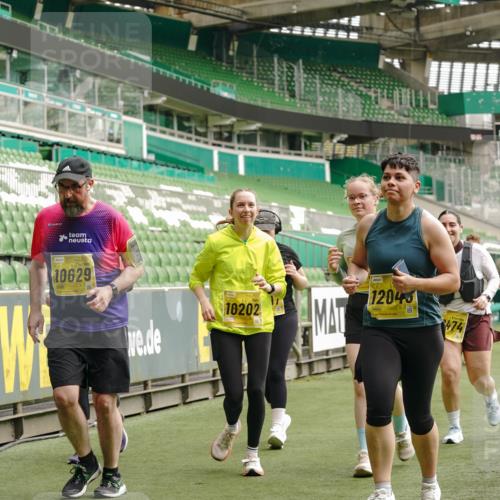 13.09.2026 - 21. swb-Marathon Bremen Michael Burmester http://msf.ph/oto/10423710 13.09.2026 10:46:38 Laufen im Stadion 10137, 10161, 10194, 10202, 10242, 10349, 10430, 10472, 10524, 10535, 10600, 10651, 10895, 10933, 10970, 11050, 11181, 11200, 11244, 11296, 11309, 11367, 11457, 11529, 11530, 11546, 11573, 11574, 11579, 11639, 11675, 11709, 11760, 11821, 12089, 12153, 12177, 12178, 12211, 12285, 12316, 12317, 12374, 12422, 12462, 12539, 10002, 10004, 10005, 10148, 10271, 10303, 10325, 10330, 10335, 10361, 10362, 10459, 10513, 10756, 10779, 10882, 10997 meine-sportfotos.de