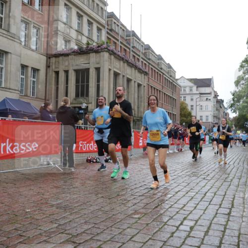 13.09.2026 - Kiel Lauf Yannick Fuchs http://msf.ph/oto/10423727 13.09.2026 10:59:13 Ziel 724, 2385, 2639, 2862, 3332, 3480, 4192, 4609, 4897, 5188, 5519, 5836, 7417, 9227, 9242, 9405, 10251, 10255, 10551, 10871, 11126, 11350, 12482, 79, 788, 1085, 1094, 1521, 1729, 1990, 2156, 2265, 2307, 2473, 2557, 2559, 2862, 2896, 2994, 3943, 3944, 6497, 7757, 8059, 8188, 8348, 8841, 9306, 9313, 9387, 10167, 10654, 10655, 10969, 11087, 11585, 11699, 12223, 12520, 12659, 620, 1825, 1835, 2394, 2771, 2828, 4342, 5891, 5977, 5987, 6693, 7066, 7112, 7734, 10799, 79 meine-sportfotos.de