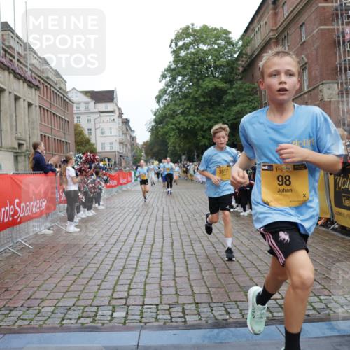 13.09.2026 - Kiel Lauf Yannick Fuchs http://msf.ph/oto/10423730 13.09.2026 09:45:07 Ziel 98, 312, 2456, 2704, 2786, 3138, 3503, 3507, 3517, 3717, 5562, 5672, 6135, 6556, 8028, 8189, 9760, 10006, 912, 1224, 2704, 2787, 3198, 3209, 4118, 4316, 4693, 5939, 6023, 6895, 7356, 7460, 8028, 9986, 10777, 11043, 11046, 11239, 12161, 12218, 12676, 1503, 2017, 2282, 2835, 3408, 3479, 4606, 5103, 5369, 5399, 5400, 5811, 6097, 6098, 7854, 8152, 8854, 9425, 9456, 9897, 10498, 11939, 12347, 12348, 12351, 801, 958, 1849, 1866, 2045, 2212, 2787, 2868, 3198, 3209, 4098, 4316 meine-sportfotos.de