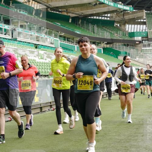 13.09.2026 - 21. swb-Marathon Bremen Michael Burmester http://msf.ph/oto/10423743 13.09.2026 10:46:39 Laufen im Stadion 10137, 10161, 10194, 10202, 10242, 10349, 10430, 10472, 10524, 10535, 10600, 10651, 10895, 10933, 10970, 11050, 11181, 11200, 11244, 11296, 11309, 11367, 11457, 11529, 11530, 11546, 11573, 11574, 11579, 11639, 11675, 11709, 11760, 11821, 12089, 12153, 12157, 12177, 12178, 12211, 12285, 12316, 12317, 12374, 12422, 12462, 12539, 10002, 10004, 10005, 10148, 10271, 10303, 10325, 10330, 10335, 10361, 10362, 10459, 10513, 10756, 10779, 10882, 10997 meine-sportfotos.de