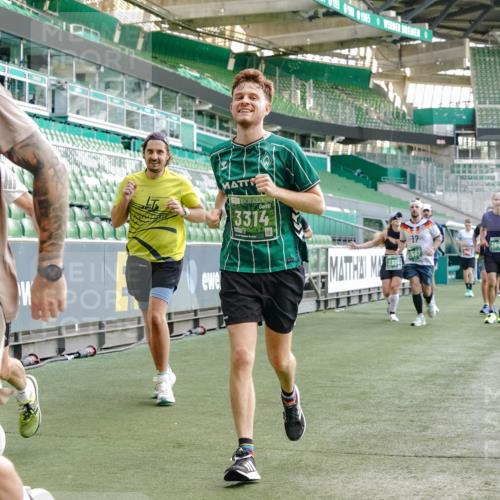 13.09.2026 - 21. swb-Marathon Bremen Michael Burmester http://msf.ph/oto/10423760 13.09.2026 13:23:33 Laufen im Stadion 137, 160, 182, 211, 324, 343, 434, 533, 548, 571, 609, 708, 721, 739, 743, 752, 892, 1157, 1178, 1259, 1273, 1331, 1471, 1597, 1598, 1657, 1669, 1691, 1746, 1788, 1883, 1944, 2213, 2252, 2286, 2290, 2433, 2445, 2465, 2475, 2483, 2495, 2503, 2504, 2526, 2571, 2619, 2685, 2711, 2768, 2776, 2936, 2968, 3252, 3282, 3288, 3289, 3292, 3312, 3347, 3351, 3364, 3395, 3423, 3447, 3505, 3530, 3559, 3682, 3727, 3770, 3784, 3819, 4020, 4054, 4231, 4406, 4407, 4431, 4466, 4467, 4584, 1506 meine-sportfotos.de