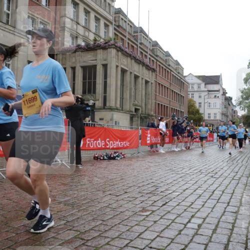 13.09.2026 - Kiel Lauf Yannick Fuchs http://msf.ph/oto/10423767 13.09.2026 10:59:17 Ziel 1825, 2385, 2639, 3480, 4192, 4342, 4897, 5188, 5519, 5836, 5891, 7066, 7417, 7527, 7734, 9227, 9242, 9405, 9684, 10251, 10255, 10453, 10536, 10871, 11126, 11340, 11350, 12482, 724, 788, 1085, 1094, 1729, 1990, 2265, 2307, 2557, 2559, 2862, 2896, 2994, 3332, 3943, 3944, 4192, 4609, 7757, 8059, 8188, 8348, 9306, 9313, 9387, 10167, 10551, 10654, 10655, 10969, 11087, 11585, 11699, 12223, 12520, 620, 1835, 2394, 2771, 2828, 5977, 5987, 6693, 7112, 10799, 79 meine-sportfotos.de