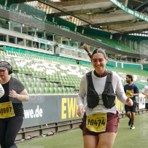 13.09.2026 - 21. swb-Marathon Bremen Michael Burmester http://msf.ph/oto/10423821 13.09.2026 10:46:42 Laufen im Stadion 10137, 10161, 10202, 10242, 10349, 10430, 10472, 10524, 10535, 10651, 10895, 10933, 10970, 11050, 11181, 11200, 11244, 11296, 11309, 11367, 11457, 11529, 11530, 11546, 11573, 11574, 11579, 11639, 11675, 11709, 11760, 11821, 12089, 12153, 12157, 12177, 12178, 12211, 12285, 12316, 12317, 12374, 12422, 12462, 12539, 10002, 10004, 10005, 10148, 10271, 10303, 10325, 10330, 10335, 10361, 10362, 10459, 10513, 10756, 10779, 10882, 10997, 11355 meine-sportfotos.de