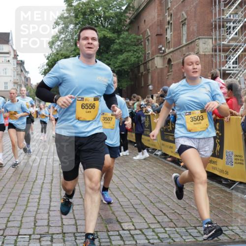 13.09.2026 - Kiel Lauf Yannick Fuchs http://msf.ph/oto/10423840 13.09.2026 09:45:15 Ziel 312, 2282, 2786, 3479, 3503, 3507, 4606, 5400, 5672, 6097, 6098, 6556, 8854, 9425, 9760, 9897, 10006, 12348, 12351, 98, 1224, 2456, 2704, 3138, 3517, 3717, 4118, 4693, 5562, 5939, 6023, 6135, 7356, 7460, 8028, 8189, 9986, 10777, 11043, 11046, 11239, 12218, 12676, 1023, 1503, 1579, 2017, 2835, 3408, 5103, 5369, 5399, 5811, 6038, 7854, 8152, 9456, 10498, 11939, 12069, 12281, 12347, 912, 2787, 3209, 4316, 4693, 7356, 12218 meine-sportfotos.de