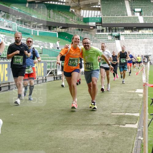 13.09.2026 - 21. swb-Marathon Bremen Michael Burmester http://msf.ph/oto/10423867 13.09.2026 13:00:46 Laufen im Stadion 135, 232, 242, 260, 282, 318, 342, 440, 651, 687, 745, 930, 1067, 1080, 1166, 1209, 1368, 1448, 1493, 1494, 1582, 1650, 1861, 1896, 1935, 1963, 2088, 2289, 2293, 2306, 2322, 2370, 2409, 2427, 2481, 2485, 2490, 2491, 2517, 2560, 2561, 2570, 2627, 2658, 2686, 2700, 2708, 2781, 2806, 2899, 2906, 2914, 2953, 2961, 2967, 3015, 3076, 3105, 3124, 3145, 3168, 3173, 3273, 3354, 3372, 3374, 3375, 3385, 3480, 3524, 3526, 3642, 3652, 3729, 3774, 3855, 3856, 3861, 3930 meine-sportfotos.de