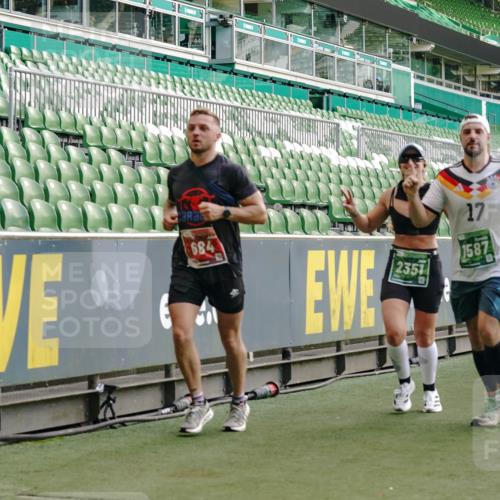 13.09.2026 - 21. swb-Marathon Bremen Michael Burmester http://msf.ph/oto/10423876 13.09.2026 13:23:37 Laufen im Stadion 137, 160, 182, 211, 324, 434, 533, 548, 571, 609, 708, 721, 739, 743, 752, 892, 1157, 1178, 1259, 1273, 1331, 1471, 1597, 1598, 1657, 1691, 1746, 1788, 1883, 1944, 2213, 2252, 2286, 2312, 2433, 2445, 2465, 2475, 2483, 2495, 2503, 2504, 2526, 2571, 2619, 2685, 2711, 2768, 2776, 2936, 2968, 3252, 3282, 3288, 3289, 3292, 3312, 3347, 3351, 3364, 3381, 3395, 3423, 3447, 3505, 3530, 3559, 3727, 3770, 3784, 3819, 4020, 4054, 4231, 4406, 4407, 4431, 4466, 4467, 4584, 1506 meine-sportfotos.de