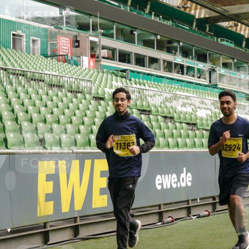 13.09.2026 - 21. swb-Marathon Bremen Michael Burmester http://msf.ph/oto/10423881 13.09.2026 10:46:45 Laufen im Stadion 10137, 10161, 10202, 10242, 10349, 10430, 10472, 10524, 10535, 10651, 10895, 10933, 10970, 11050, 11181, 11244, 11296, 11309, 11367, 11457, 11529, 11530, 11546, 11573, 11574, 11579, 11639, 11675, 11709, 11760, 11821, 12153, 12157, 12177, 12178, 12211, 12285, 12316, 12317, 12374, 12422, 12462, 10002, 10004, 10005, 10148, 10271, 10303, 10325, 10330, 10335, 10361, 10362, 10459, 10513, 10629, 10756, 10779, 10882, 10997, 11355 meine-sportfotos.de