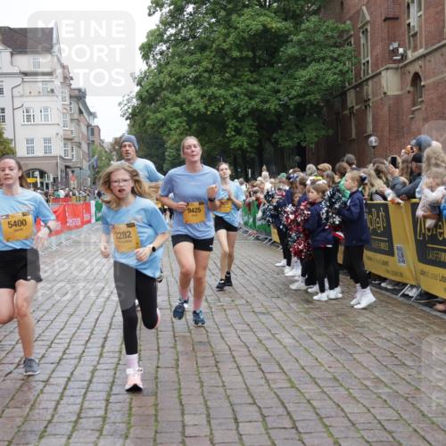 13.09.2026 - Kiel Lauf Yannick Fuchs http://msf.ph/oto/10423891 13.09.2026 09:45:18 Ziel 1503, 2282, 2786, 3479, 3503, 3507, 4606, 5103, 5399, 5400, 5672, 5811, 6097, 6098, 6556, 8854, 9425, 9760, 9897, 10006, 12347, 12348, 12351, 98, 312, 1224, 2456, 2704, 2786, 3138, 3517, 3717, 4118, 5562, 5939, 6023, 6135, 7460, 8028, 8189, 9986, 10777, 11043, 11046, 11239, 12676, 1023, 1579, 2017, 2835, 3408, 5369, 6038, 7854, 8126, 8152, 9456, 10498, 11939, 12069, 12281, 912, 1224, 4693, 7356, 7460, 9986, 11046, 12218 meine-sportfotos.de
