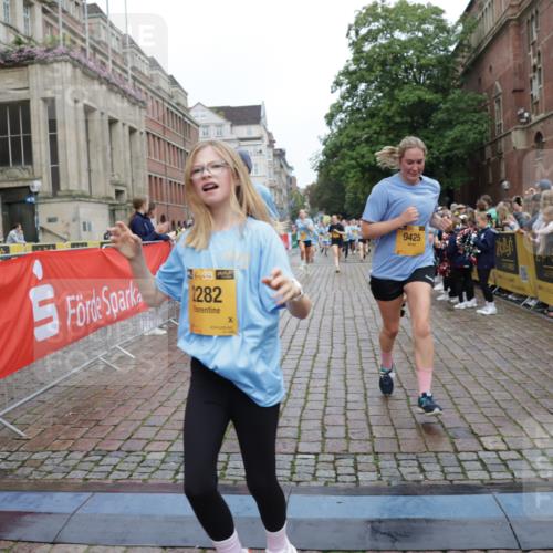 13.09.2026 - Kiel Lauf Yannick Fuchs http://msf.ph/oto/10423911 13.09.2026 09:45:19 Ziel 1503, 2282, 3408, 3479, 3503, 3507, 4606, 5103, 5399, 5400, 5672, 5811, 6097, 6098, 6556, 8854, 9425, 9760, 9897, 10006, 12347, 12348, 12351, 98, 312, 1224, 2456, 2704, 2786, 3138, 3517, 3717, 4118, 5562, 5939, 6023, 6135, 7460, 8028, 8189, 9986, 10006, 10777, 11043, 11046, 11239, 12676, 1023, 1579, 2017, 2835, 5369, 6038, 7349, 7854, 8126, 8152, 9456, 10498, 11939, 12069, 12281, 912, 1224, 4693, 7356, 7460, 9986, 11046, 12218 meine-sportfotos.de
