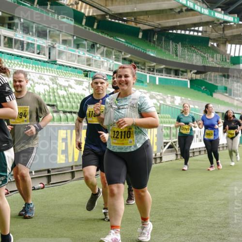 13.09.2026 - 21. swb-Marathon Bremen Michael Burmester http://msf.ph/oto/10423985 13.09.2026 10:46:48 Laufen im Stadion 10161, 10202, 10242, 10349, 10430, 10472, 10524, 10535, 10651, 10895, 10933, 10970, 11050, 11181, 11244, 11296, 11309, 11367, 11457, 11529, 11530, 11546, 11573, 11574, 11579, 11639, 11675, 11709, 11760, 11821, 12153, 12157, 12177, 12178, 12211, 12285, 12316, 12317, 12374, 12422, 12462, 10002, 10004, 10005, 10148, 10271, 10303, 10325, 10330, 10335, 10361, 10362, 10459, 10513, 10629, 10756, 10779, 10882, 10997, 11307, 11355 meine-sportfotos.de