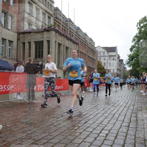 13.09.2026 - Kiel Lauf Yannick Fuchs http://msf.ph/oto/10423989 13.09.2026 10:59:36 Ziel 620, 683, 747, 1835, 2354, 2394, 2771, 3108, 3113, 3176, 3348, 3607, 3663, 5173, 5382, 5608, 5977, 7350, 7454, 7614, 8234, 8723, 8884, 9778, 9971, 10157, 10799, 10916, 10918, 11016, 11177, 11202, 12359, 12408, 724, 1825, 2385, 2394, 2639, 2771, 2828, 2862, 3332, 3480, 4192, 4342, 4609, 4897, 5188, 5519, 5836, 5891, 5987, 6693, 7066, 7112, 7417, 7527, 7734, 8188, 8208, 9227, 9242, 9405, 9684, 9700, 9778, 10167, 10251, 10255, 10453, 10536, 10551, 10654, 10655, 10871, 11126 meine-sportfotos.de