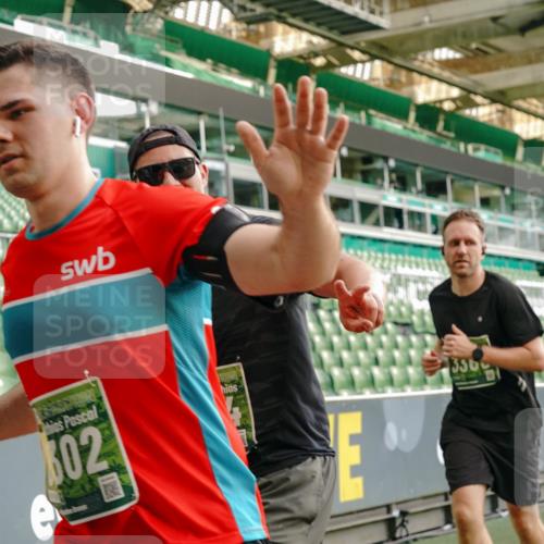 13.09.2026 - 21. swb-Marathon Bremen Michael Burmester http://msf.ph/oto/10424047 13.09.2026 13:23:43 Laufen im Stadion 137, 160, 182, 211, 324, 434, 533, 548, 571, 609, 708, 721, 739, 743, 752, 892, 1157, 1178, 1259, 1273, 1331, 1463, 1471, 1597, 1598, 1657, 1691, 1746, 1788, 1883, 1944, 2095, 2213, 2252, 2286, 2312, 2323, 2433, 2445, 2465, 2475, 2483, 2495, 2503, 2504, 2526, 2571, 2711, 2768, 2776, 2936, 2968, 3252, 3282, 3288, 3289, 3292, 3298, 3312, 3347, 3351, 3364, 3381, 3395, 3423, 3447, 3505, 3530, 3559, 3727, 3770, 3784, 3819, 4020, 4054, 4231, 4406, 4407, 4431, 4466, 4467, 4584 meine-sportfotos.de