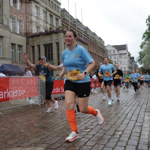 13.09.2026 - Kiel Lauf Yannick Fuchs http://msf.ph/oto/10424090 13.09.2026 10:59:49 Ziel 469, 747, 988, 1002, 1895, 1948, 2287, 3063, 3607, 5261, 5627, 6295, 7350, 7454, 7543, 7954, 8234, 9299, 10916, 11415, 620, 683, 1825, 1835, 2354, 2385, 2394, 2639, 2771, 2828, 3108, 3113, 3176, 3348, 3663, 4342, 4897, 5173, 5382, 5519, 5608, 5891, 5977, 5987, 6693, 7066, 7112, 7454, 7527, 7614, 7734, 8208, 8234, 8723, 8884, 9227, 9242, 9684, 9700, 9778, 9971, 10157, 10251, 10453, 10536, 10799, 10871, 10918, 11016, 11177, 12359, 12408, 4192, 10255 meine-sportfotos.de