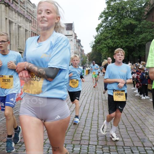13.09.2026 - Kiel Lauf Yannick Fuchs http://msf.ph/oto/10424092 13.09.2026 09:45:28 Ziel 1503, 1579, 2017, 2835, 3408, 5103, 5369, 5399, 5811, 6038, 7854, 8152, 8854, 9456, 10498, 11939, 12069, 12347, 98, 312, 2282, 2456, 2704, 2786, 3138, 3479, 3503, 3507, 3517, 3717, 4118, 4606, 5400, 5562, 5672, 6097, 6098, 6135, 6556, 8028, 8189, 9425, 9760, 9897, 10006, 11043, 12348, 12351, 12676, 1023, 2788, 3025, 3974, 4413, 4569, 5511, 7202, 7349, 8126, 10142, 10392, 10445, 12281, 1224, 4118, 5939, 6023, 10777, 11046, 11239 meine-sportfotos.de
