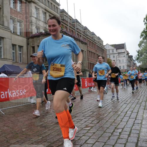13.09.2026 - Kiel Lauf Yannick Fuchs http://msf.ph/oto/10424095 13.09.2026 10:59:49 Ziel 469, 747, 988, 1002, 1895, 1948, 2287, 3063, 3607, 5261, 5627, 6295, 7350, 7454, 7543, 7954, 8234, 9299, 10916, 11415, 620, 683, 1825, 1835, 2354, 2385, 2394, 2639, 2771, 2828, 3108, 3113, 3176, 3348, 3663, 4342, 4897, 5173, 5382, 5519, 5608, 5891, 5977, 5987, 6693, 7066, 7112, 7454, 7527, 7614, 7734, 8208, 8234, 8723, 8884, 9227, 9242, 9684, 9700, 9778, 9971, 10157, 10251, 10453, 10536, 10799, 10871, 10918, 11016, 11177, 12359, 12408, 4192, 10255 meine-sportfotos.de