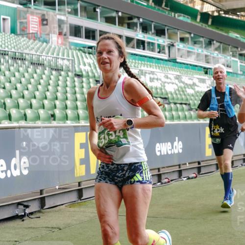 13.09.2026 - 21. swb-Marathon Bremen Michael Burmester http://msf.ph/oto/10424124 13.09.2026 13:00:52 Laufen im Stadion 135, 242, 260, 282, 318, 342, 440, 651, 687, 745, 930, 1067, 1080, 1209, 1368, 1448, 1493, 1494, 1582, 1650, 1861, 1896, 1935, 1963, 2033, 2088, 2289, 2293, 2306, 2322, 2370, 2409, 2427, 2481, 2485, 2490, 2491, 2517, 2560, 2561, 2570, 2627, 2658, 2686, 2700, 2708, 2781, 2806, 2906, 2914, 2953, 2961, 2967, 3076, 3105, 3145, 3168, 3173, 3273, 3354, 3372, 3374, 3375, 3385, 3480, 3524, 3526, 3642, 3729, 3774, 3855, 3856, 3861, 3930 meine-sportfotos.de