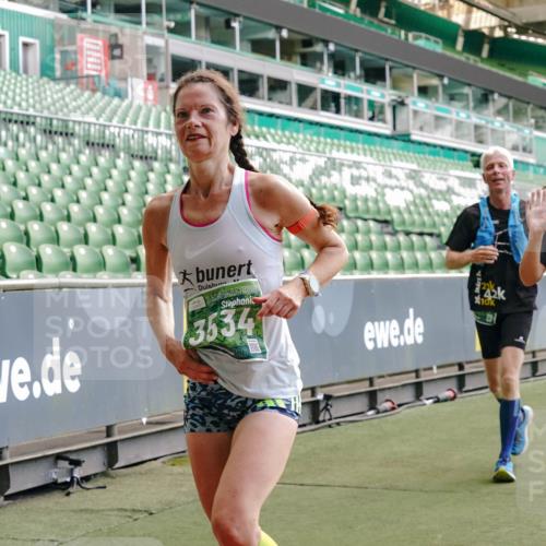 13.09.2026 - 21. swb-Marathon Bremen Michael Burmester http://msf.ph/oto/10424136 13.09.2026 13:00:52 Laufen im Stadion 135, 242, 260, 282, 318, 342, 440, 651, 687, 745, 930, 1067, 1080, 1209, 1368, 1448, 1493, 1494, 1582, 1650, 1861, 1896, 1935, 1963, 2033, 2088, 2289, 2293, 2306, 2322, 2370, 2409, 2427, 2481, 2485, 2490, 2491, 2517, 2560, 2561, 2570, 2627, 2658, 2686, 2700, 2708, 2781, 2806, 2906, 2914, 2953, 2961, 2967, 3076, 3105, 3145, 3168, 3173, 3273, 3354, 3372, 3374, 3375, 3385, 3480, 3524, 3526, 3642, 3729, 3774, 3855, 3856, 3861, 3930 meine-sportfotos.de