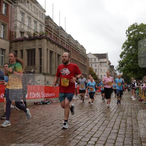 13.09.2026 - Kiel Lauf Yannick Fuchs http://msf.ph/oto/10424157 13.09.2026 10:59:53 Ziel 469, 988, 1002, 1562, 1895, 1948, 2287, 3063, 4509, 5261, 5627, 6295, 7543, 7954, 8120, 9271, 9299, 11007, 11377, 11415, 620, 683, 747, 1825, 1835, 2354, 2394, 2771, 2828, 3108, 3113, 3176, 3348, 3607, 3663, 4342, 4897, 5173, 5382, 5608, 5891, 5977, 5987, 6693, 7066, 7112, 7350, 7454, 7527, 7614, 7734, 8208, 8234, 8723, 8884, 9684, 9700, 9778, 9971, 10157, 10251, 10453, 10536, 10799, 10916, 10918, 11016, 11177, 12359, 12408, 173, 327, 3121, 4342, 5891, 7734 meine-sportfotos.de