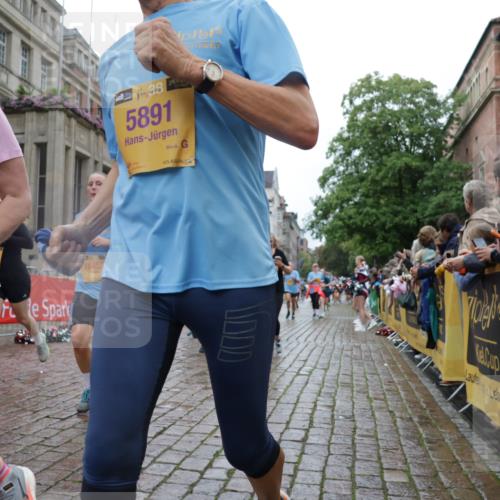 13.09.2026 - Kiel Lauf Yannick Fuchs http://msf.ph/oto/10424187 13.09.2026 10:59:56 Ziel 469, 964, 1002, 1562, 1728, 1895, 1948, 2287, 3063, 4509, 5261, 5627, 6295, 7398, 7543, 7954, 8120, 9271, 9299, 11007, 11377, 11415, 620, 683, 747, 988, 1835, 2354, 2394, 2771, 2828, 3108, 3113, 3176, 3348, 3607, 3663, 5173, 5382, 5608, 5891, 5977, 5987, 6693, 7066, 7112, 7350, 7454, 7543, 7614, 7734, 8208, 8234, 8723, 8884, 9684, 9700, 9778, 9971, 10157, 10453, 10536, 10799, 10916, 10918, 11016, 11177, 12359, 12408, 173, 327, 2187, 3121, 2828, 4342, 5891, 7066, 7734 meine-sportfotos.de