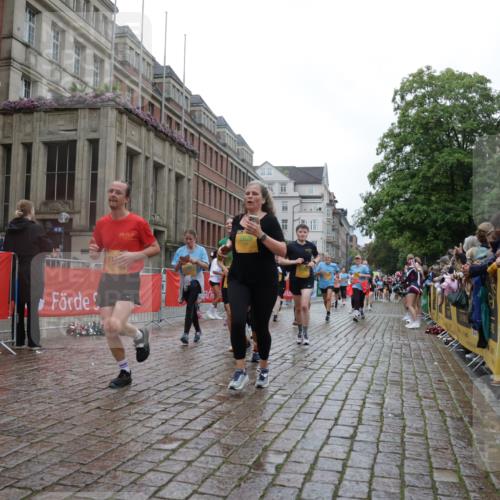 13.09.2026 - Kiel Lauf Yannick Fuchs http://msf.ph/oto/10424196 13.09.2026 10:59:57 Ziel 469, 964, 1002, 1562, 1728, 1895, 1948, 2287, 3063, 4509, 5261, 5627, 6295, 7398, 7954, 8120, 9140, 9271, 9299, 11007, 11377, 11415, 620, 683, 747, 988, 1002, 1835, 2354, 2394, 2771, 2828, 3108, 3113, 3176, 3348, 3607, 3663, 5173, 5382, 5608, 5627, 5977, 5987, 6693, 7066, 7112, 7350, 7454, 7543, 7614, 8208, 8234, 8723, 8884, 9684, 9700, 9778, 9971, 10157, 10453, 10536, 10799, 10916, 10918, 11016, 11177, 12359, 12408, 173, 327, 2187, 2558, 3121, 2828, 4342, 5891, 7066, 7734 meine-sportfotos.de