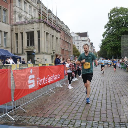 13.09.2026 - Kiel Lauf Yannick Fuchs http://msf.ph/oto/10424198 13.09.2026 09:45:38 Ziel 1023, 1579, 3025, 6038, 7349, 8126, 10142, 10445, 12069, 12281, 98, 312, 1503, 2017, 2282, 2786, 2835, 3408, 3479, 3503, 3507, 3517, 4606, 5103, 5369, 5399, 5400, 5672, 5811, 6097, 6098, 6556, 7854, 8152, 8854, 9425, 9456, 9760, 9897, 10006, 10498, 11939, 12347, 12348, 12351, 557, 1418, 2127, 2788, 3142, 3301, 3974, 4413, 4569, 5511, 5757, 5829, 7202, 7572, 7911, 7924, 8244, 8611, 8859, 9841, 10036, 10392, 10719, 12374, 12841, 98, 312, 2456, 2704, 3138 meine-sportfotos.de