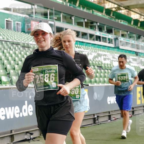 13.09.2026 - 21. swb-Marathon Bremen Michael Burmester http://msf.ph/oto/10424201 13.09.2026 13:23:51 Laufen im Stadion 137, 160, 182, 211, 324, 434, 533, 548, 571, 609, 708, 721, 723, 739, 743, 752, 892, 1157, 1178, 1259, 1273, 1331, 1463, 1471, 1597, 1598, 1691, 1746, 1788, 1883, 1944, 2095, 2211, 2213, 2252, 2286, 2312, 2323, 2433, 2445, 2465, 2475, 2483, 2495, 2497, 2503, 2504, 2526, 2571, 2768, 2776, 2936, 2968, 3252, 3282, 3288, 3289, 3292, 3298, 3312, 3347, 3364, 3381, 3395, 3423, 3447, 3505, 3530, 3559, 3727, 3770, 3819, 4020, 4054, 4231, 4406, 4407, 4431, 4466, 4467, 4584 meine-sportfotos.de