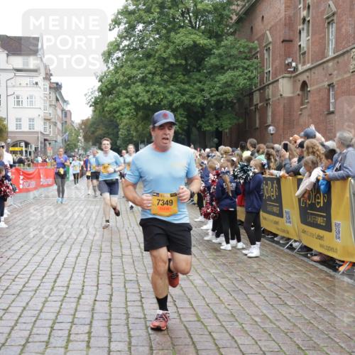 13.09.2026 - Kiel Lauf Yannick Fuchs http://msf.ph/oto/10424230 13.09.2026 09:45:41 Ziel 1023, 1579, 2788, 3025, 3974, 4413, 4569, 6038, 7202, 7349, 8126, 10142, 10392, 10445, 12069, 12281, 312, 1503, 2017, 2282, 2786, 2835, 3408, 3479, 3503, 3507, 4606, 5103, 5369, 5399, 5400, 5672, 5811, 6097, 6098, 6556, 7854, 8152, 8854, 9425, 9456, 9760, 9897, 10006, 10498, 11939, 12069, 12347, 12348, 12351, 557, 1415, 1418, 2127, 3142, 3301, 4909, 4910, 5234, 5511, 5757, 5829, 7572, 7911, 7924, 8244, 8611, 8859, 9841, 10036, 10719, 12374, 12841, 98, 312, 2786, 3138 meine-sportfotos.de