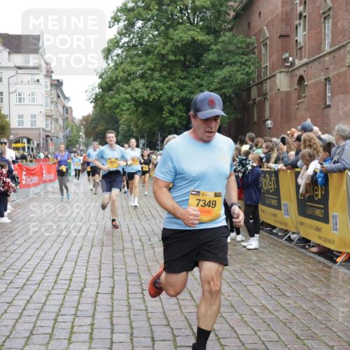 13.09.2026 - Kiel Lauf Yannick Fuchs http://msf.ph/oto/10424239 13.09.2026 09:45:41 Ziel 1023, 1579, 2788, 3025, 3974, 4413, 4569, 6038, 7202, 7349, 8126, 10142, 10392, 10445, 12069, 12281, 312, 1503, 2017, 2282, 2786, 2835, 3408, 3479, 3503, 3507, 4606, 5103, 5369, 5399, 5400, 5672, 5811, 6097, 6098, 6556, 7854, 8152, 8854, 9425, 9456, 9760, 9897, 10006, 10498, 11939, 12069, 12347, 12348, 12351, 557, 1415, 1418, 2127, 3142, 3301, 4909, 4910, 5234, 5511, 5757, 5829, 7572, 7911, 7924, 8244, 8611, 8859, 9841, 10036, 10719, 12374, 12841, 98, 312, 2786, 3138 meine-sportfotos.de