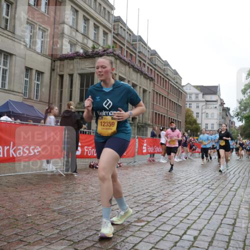 13.09.2026 - Kiel Lauf Yannick Fuchs http://msf.ph/oto/10424290 13.09.2026 11:00:03 Ziel 753, 964, 1078, 1562, 1728, 1895, 1948, 2382, 3775, 4437, 4509, 6295, 7398, 7945, 8120, 9140, 9271, 10996, 11007, 11377, 11415, 11503, 469, 620, 683, 747, 988, 1002, 1948, 2287, 2354, 3063, 3108, 3113, 3176, 3348, 3607, 3663, 5173, 5261, 5382, 5608, 5627, 6295, 7350, 7454, 7543, 7614, 7954, 8234, 8723, 8884, 9299, 9971, 10157, 10799, 10916, 10918, 11177, 12359, 12408, 173, 327, 893, 1036, 1518, 2150, 2151, 2187, 2558, 2915, 3121, 3793, 2828, 5891, 7066, 7734 meine-sportfotos.de