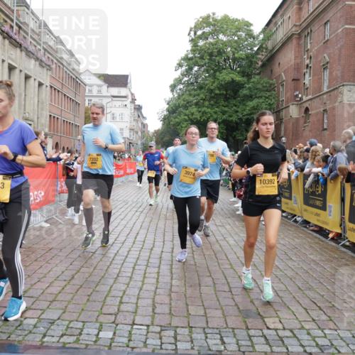 13.09.2026 - Kiel Lauf Yannick Fuchs http://msf.ph/oto/10424292 13.09.2026 09:45:47 Ziel 557, 2127, 2788, 3025, 3142, 3974, 4413, 4569, 5511, 5757, 7202, 7349, 7572, 9841, 10036, 10142, 10392, 10445, 12374, 1023, 1503, 1579, 2017, 2282, 2835, 3408, 3479, 3503, 3507, 4606, 5103, 5369, 5399, 5400, 5672, 5811, 6038, 6097, 6098, 6556, 7854, 8126, 8152, 8854, 9425, 9456, 9897, 10498, 11939, 12069, 12281, 12347, 12348, 12351, 1415, 1418, 2482, 3301, 4909, 4910, 4918, 5234, 5829, 6732, 7911, 7924, 8244, 8611, 8859, 10203, 10685, 10719, 10898, 12841, 312, 2786, 3479 meine-sportfotos.de